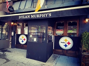 Steelers fans in NYC at Dylan Murphy's